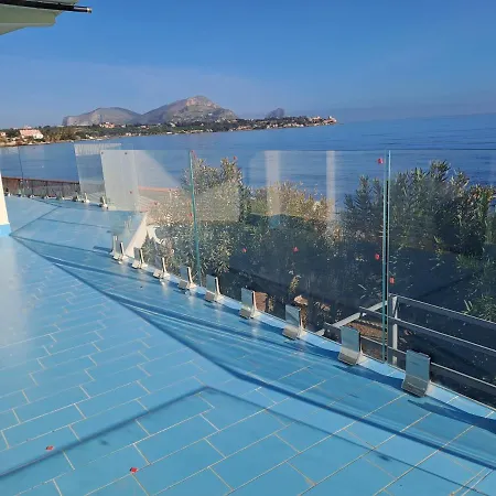 Blue Life, Sea-luxury On The Between Palermo And Cefalu' 게스트하우스 *
