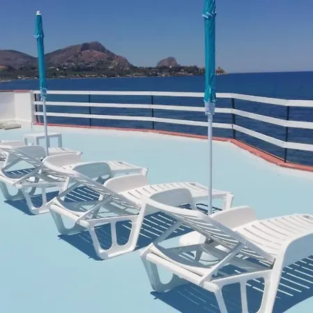 Penzion Blue Life, Sea-luxury On The Between Palermo And Cefalu' *