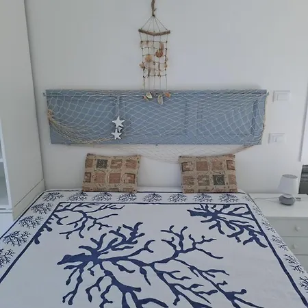 Blue Life, Luxury Beachfront Rooftop Between Palermo And Cefalu' ゲストハウス カステルダッチャ