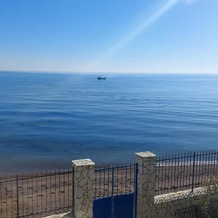Blue Life, Sea-luxury On The Between Palermo And Cefalu' Pensionat Casteldaccia