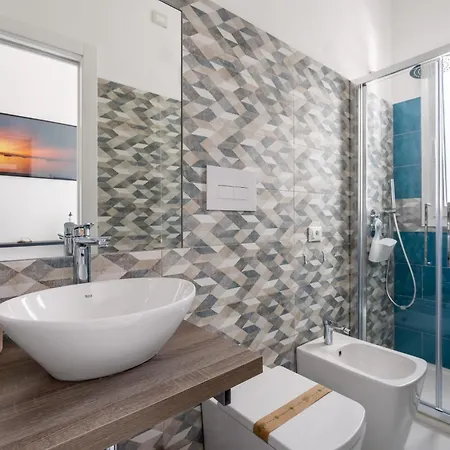 Blue Life, Luxury Beachfront Rooftop Between Palermo And Cefalu' 4* カステルダッチャ