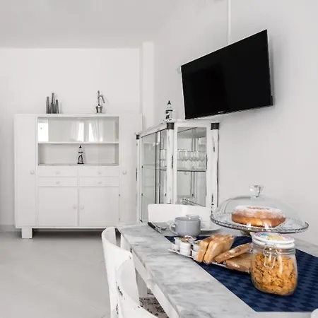 ゲストハウス Blue Life, Luxury Beachfront Rooftop Between Palermo And Cefalu' カステルダッチャ